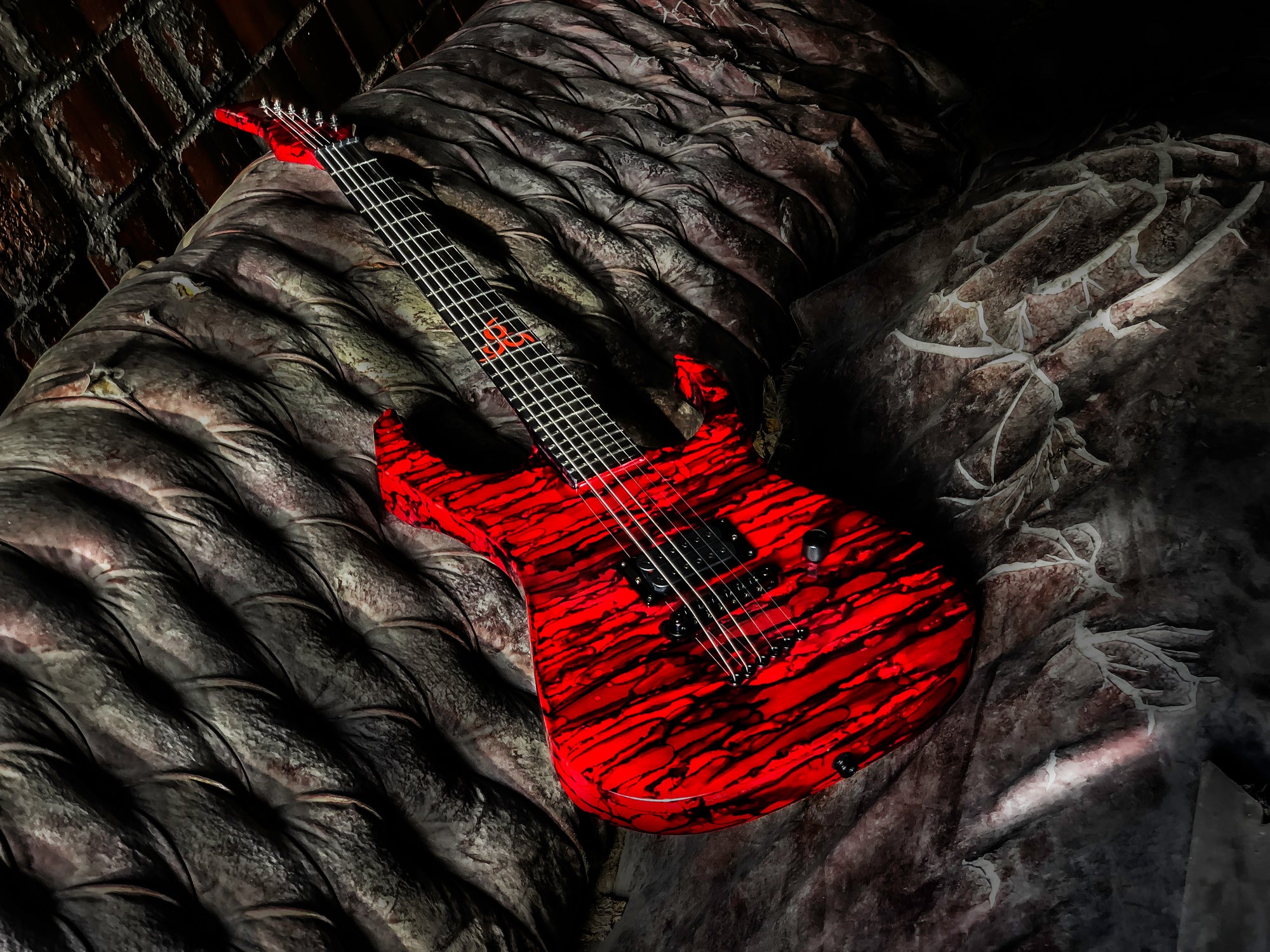 CUSTOM GUITAR ORDER