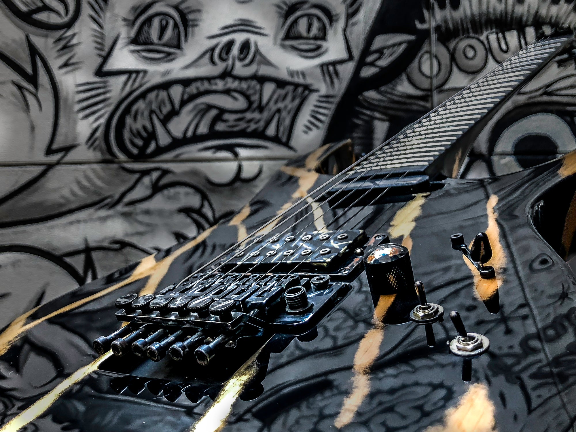 CUSTOM GUITAR ORDER